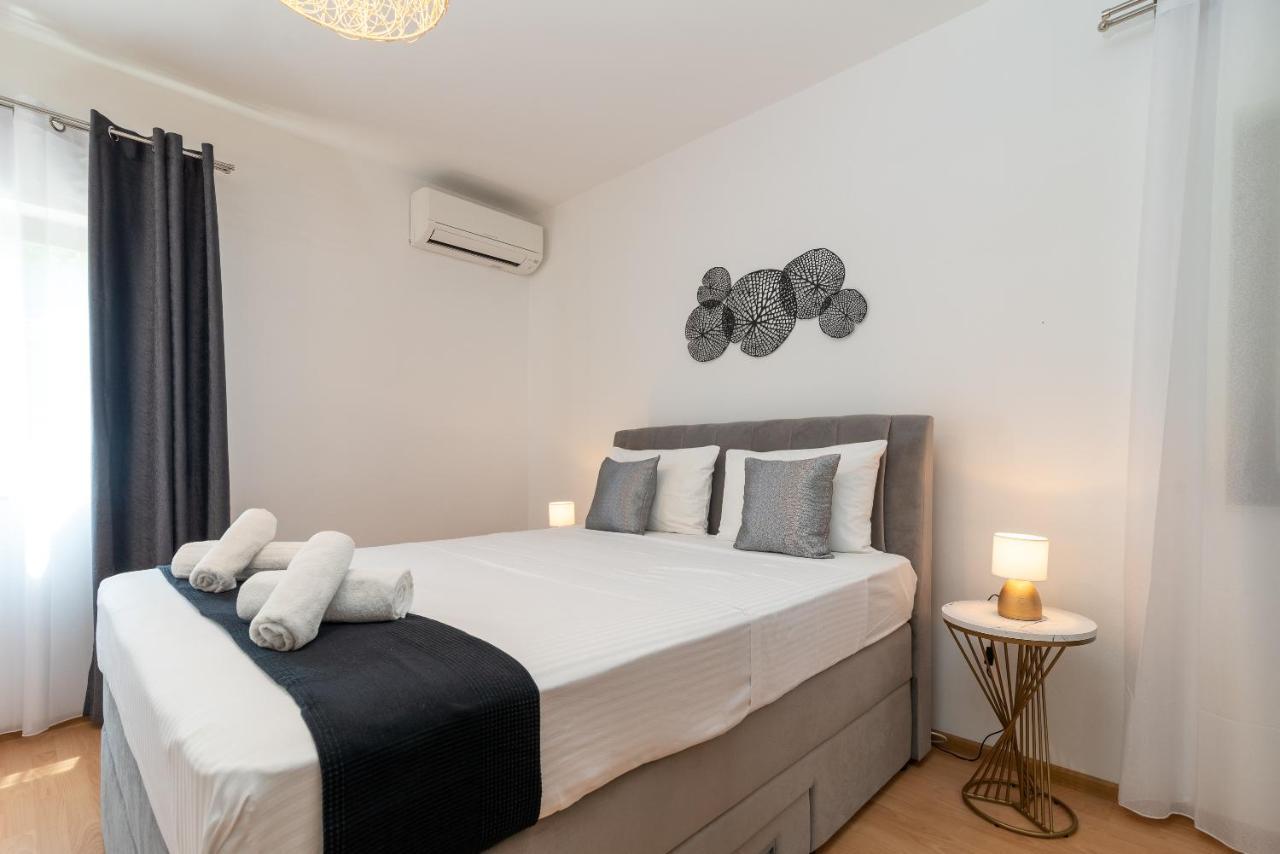 Apartments Bozan 特罗吉尔 外观 照片
